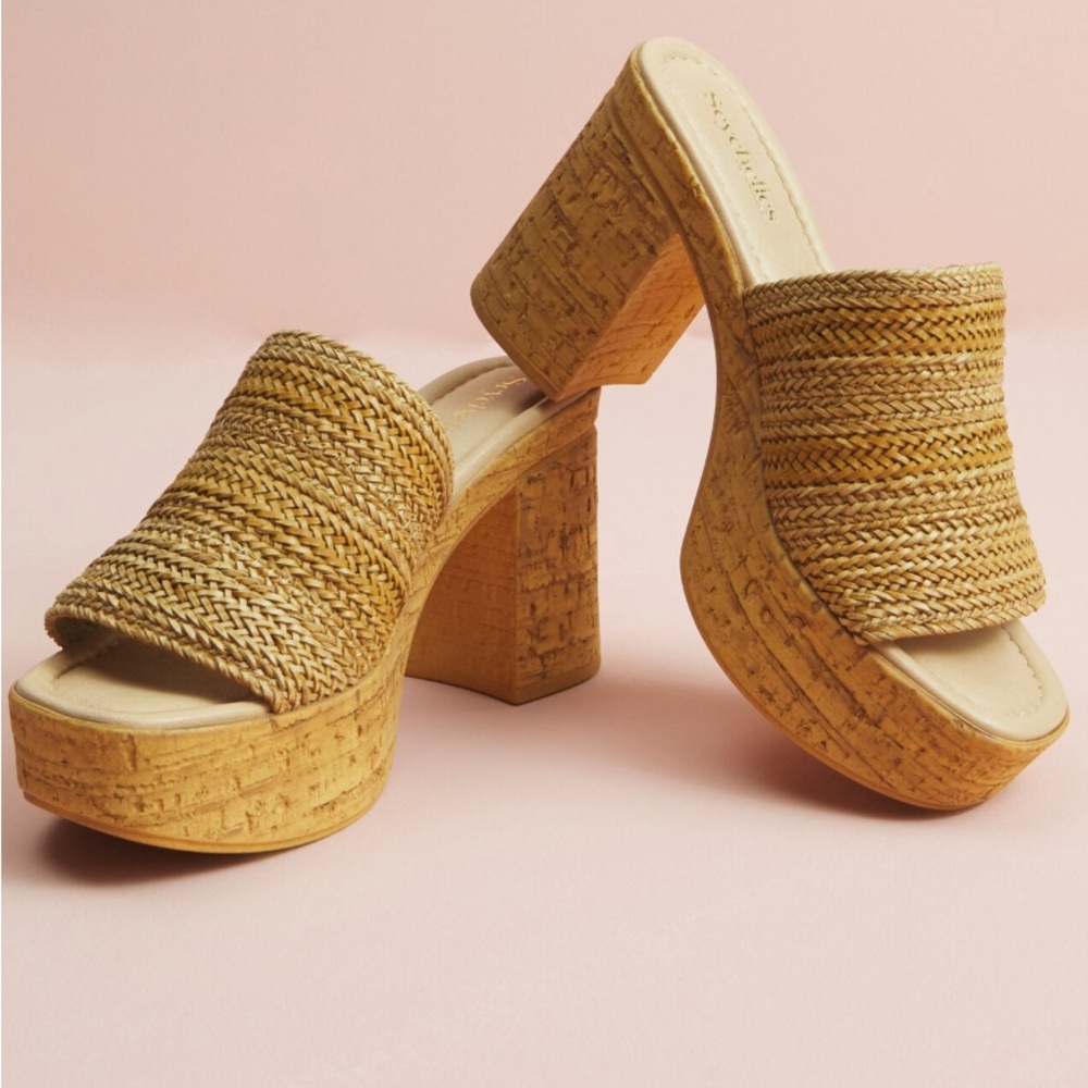 🤎NWT Seychelles Tan Applause Platform Heels🤎